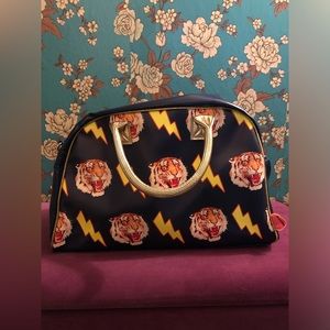 De Kunstboer Crossbody Bag